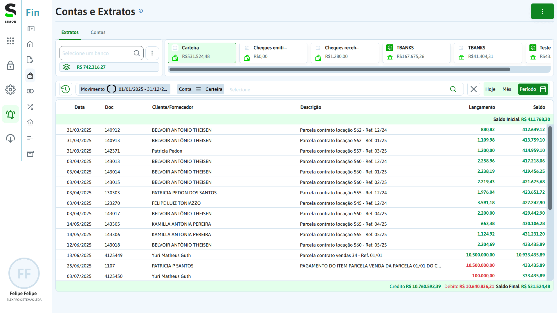 Tela de extratos e movimentações no módulo financeiro do SIMOB Flexpro exibindo lançamentos, clientes, saldo inicial, créditos, débitos e saldo final com integração bancária.